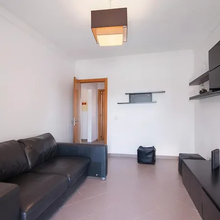 Vila Casa Gomes Guerreiro T3 *