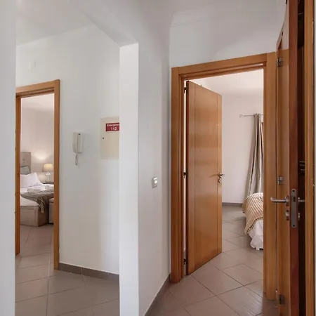 Vila Casa Gomes Guerreiro T3 Loulé