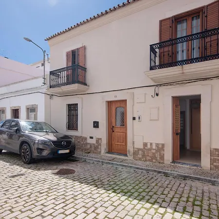 Casa Gomes Guerreiro T3 Vila Loulé